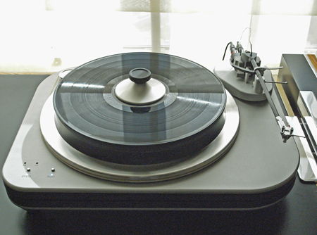 Spiral Groove SG1.1 Turntable with Centroid Tonearm