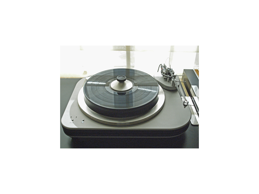 Spiral Groove SG1.1 Turntable with Centroid Tonearm