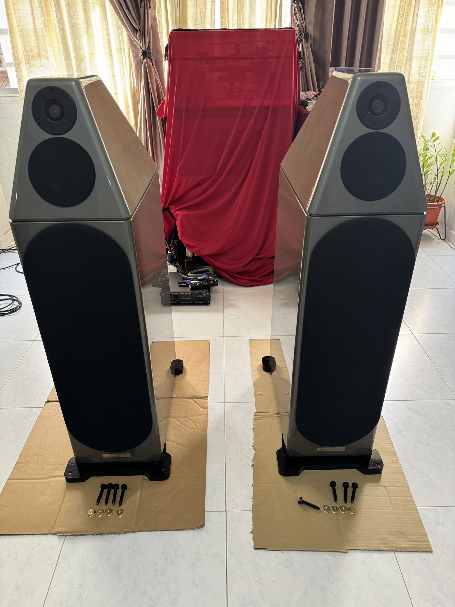 Genesis G5.3 Loudspeakers 2