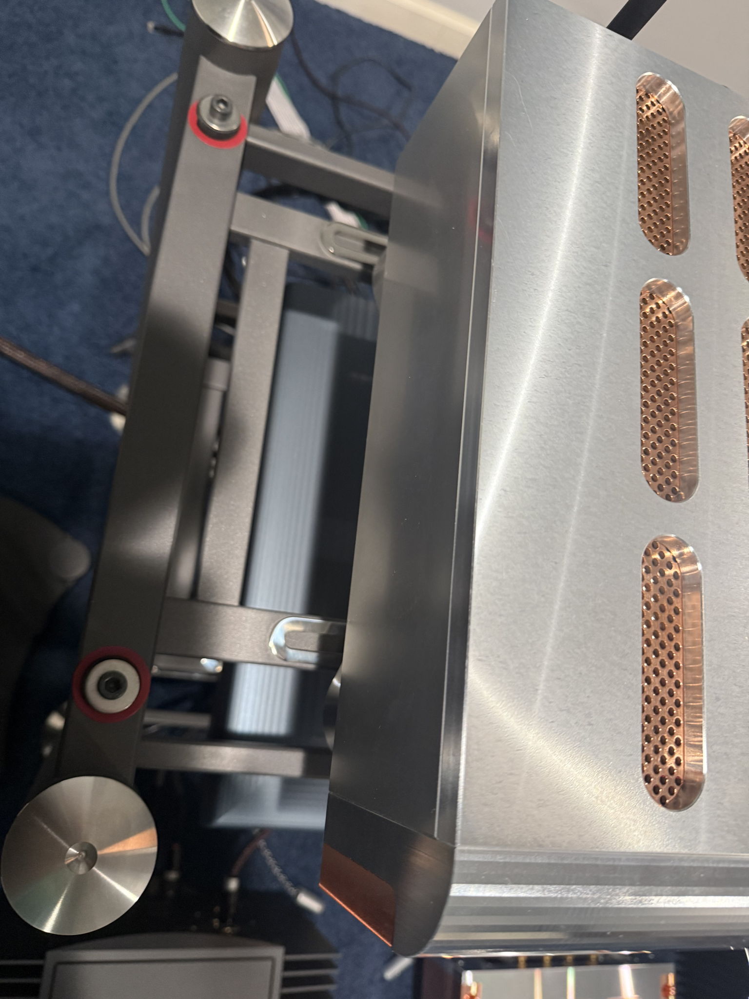 Dan D'Agostino Momentum Preamplifier Upgraded To HD 7