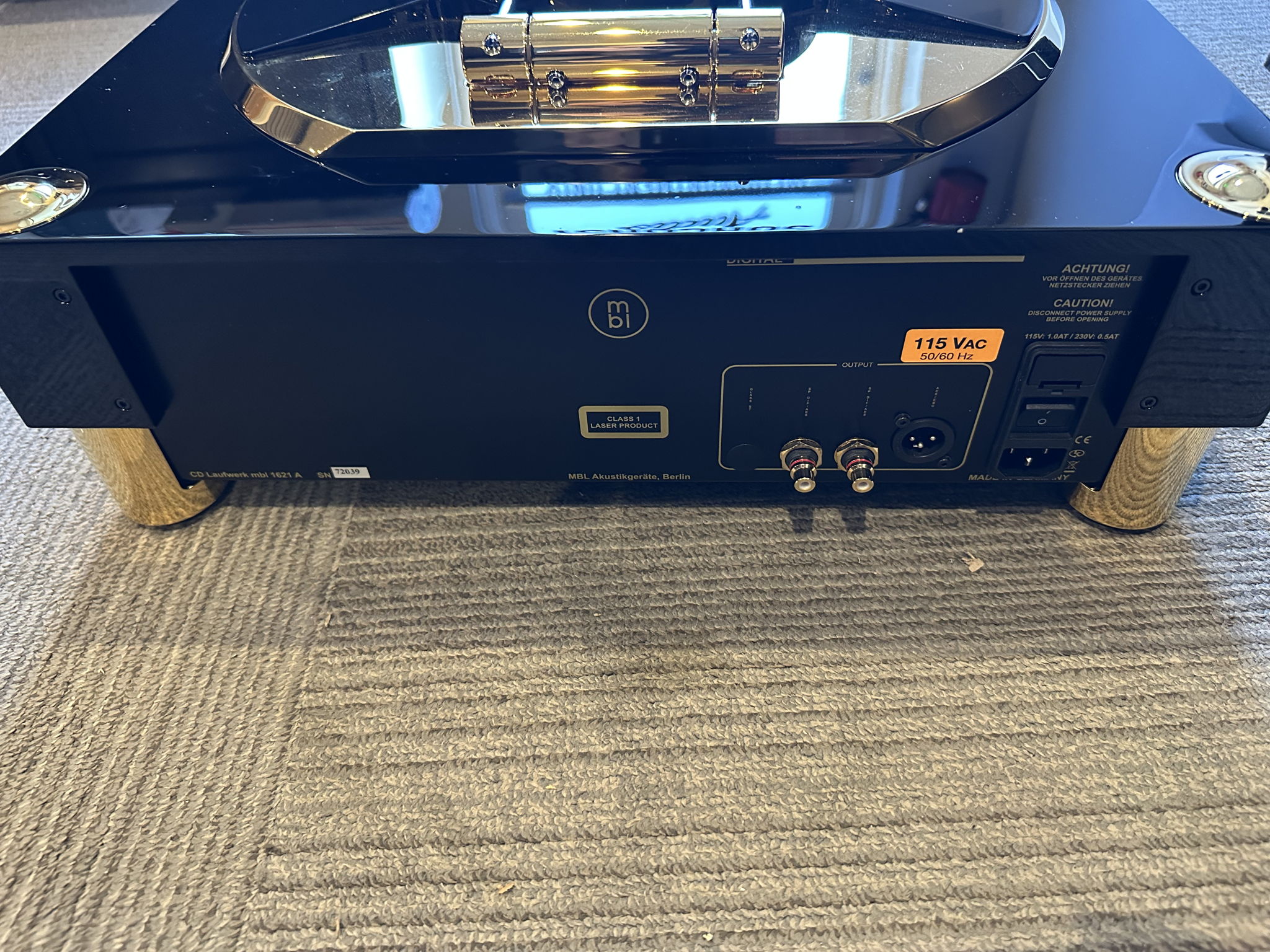 MBL 1621 A CD Transport (Black/Gold) 6