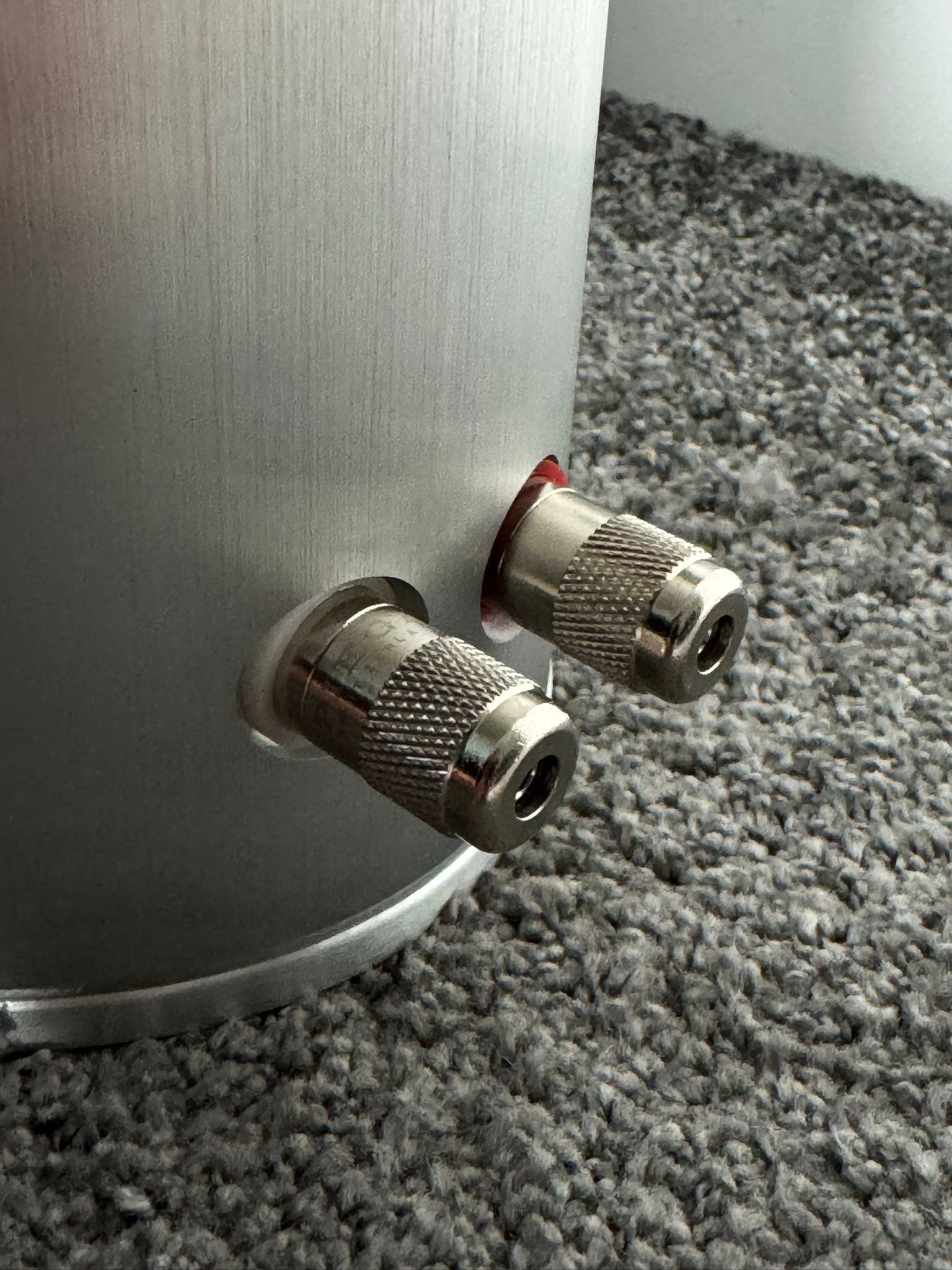 Piega Premium 501 speakers in silver from 2022 3