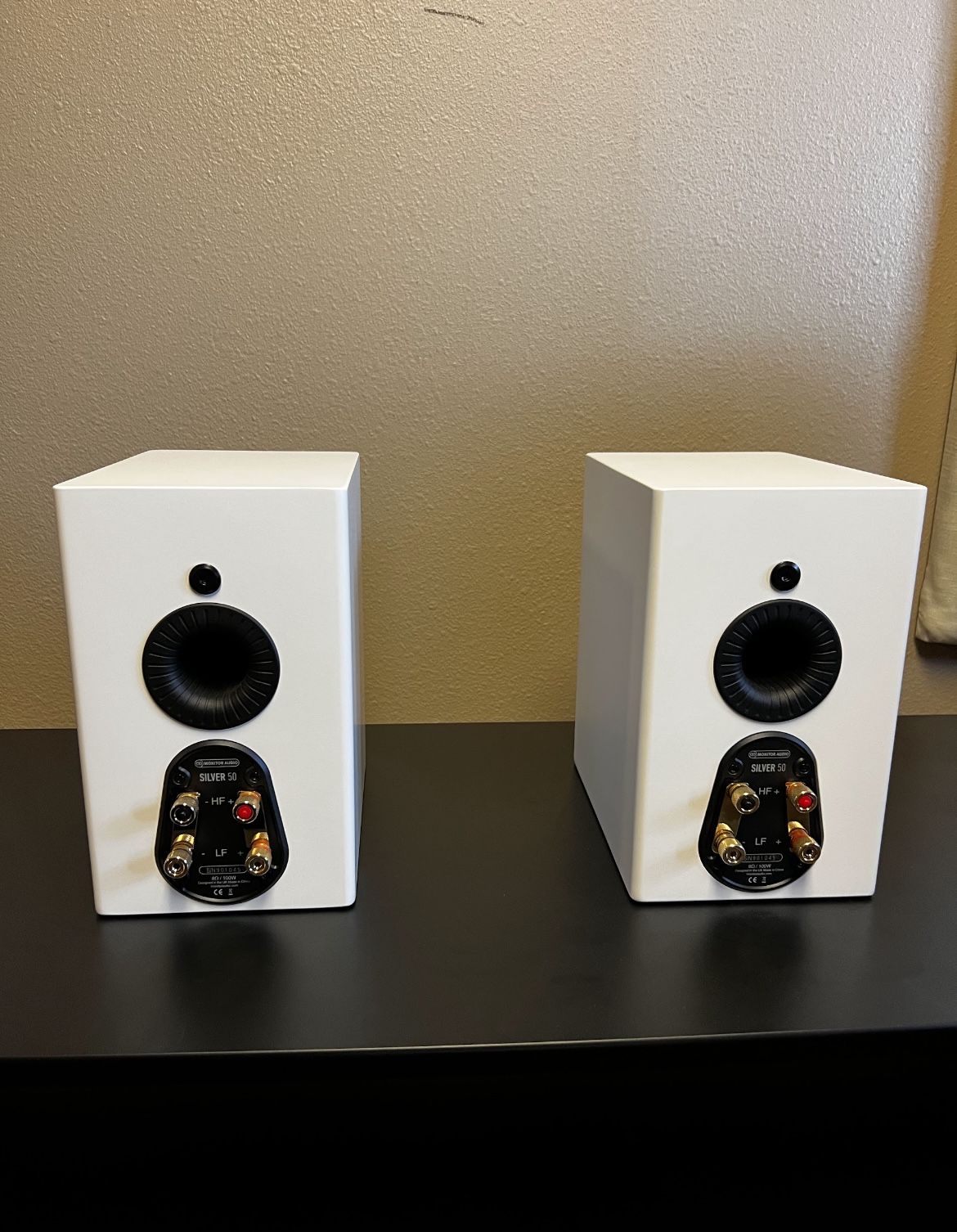 Monitor Audio Silver 50 With Stands 11