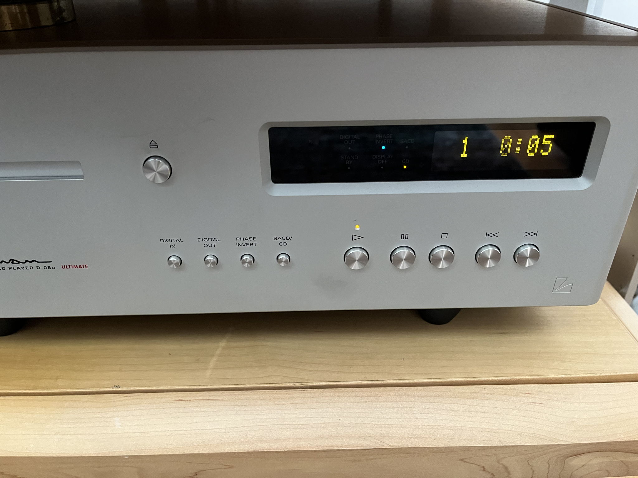 Luxman D-08u 2