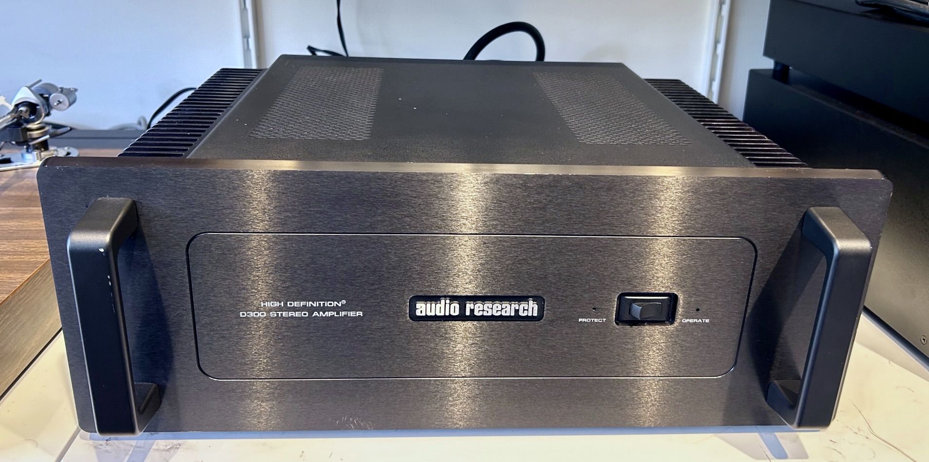 Audio Research D300