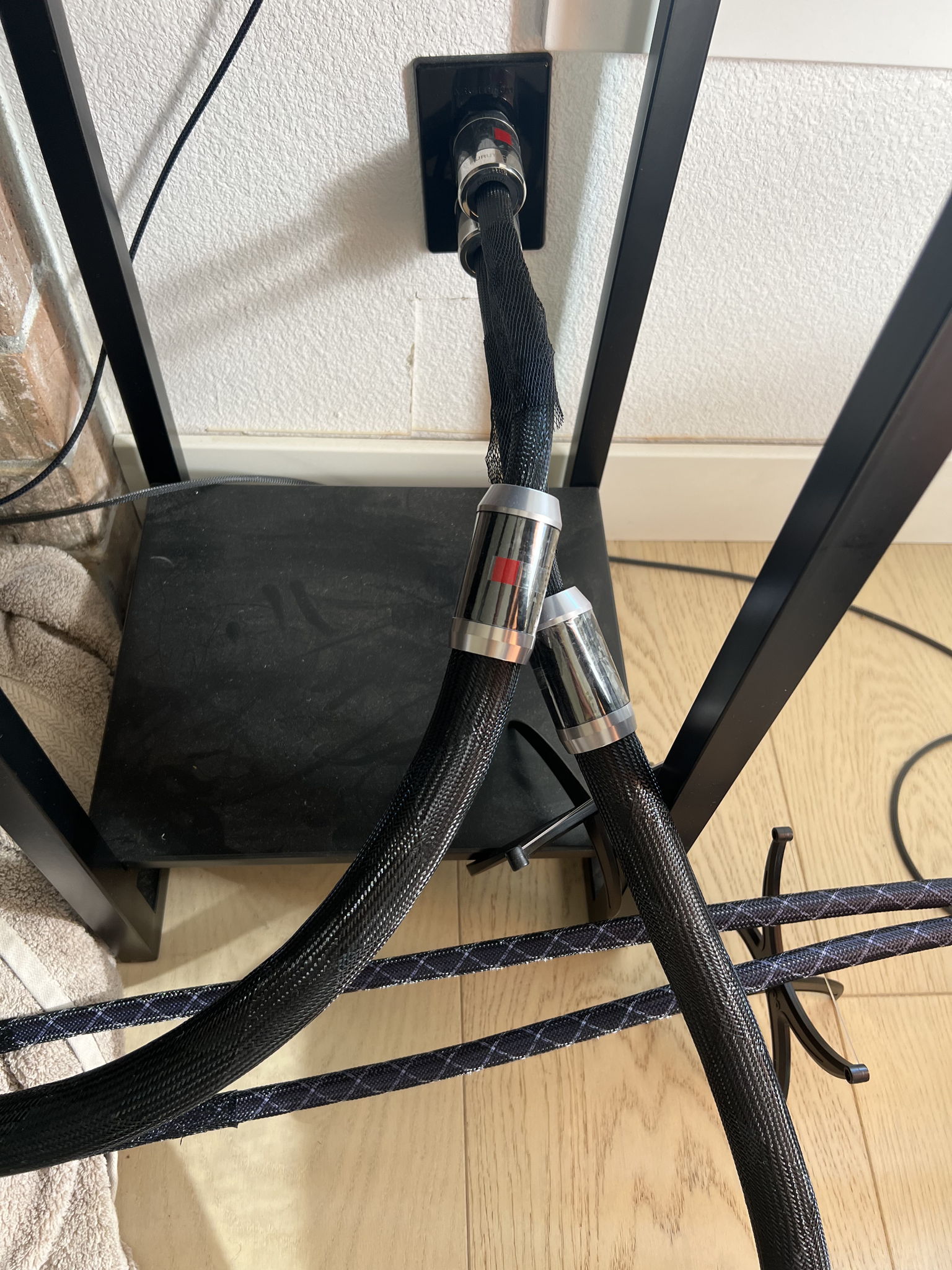 FURUTECH PROJECT V1 XLR Interconnect (1.2 meter) 4