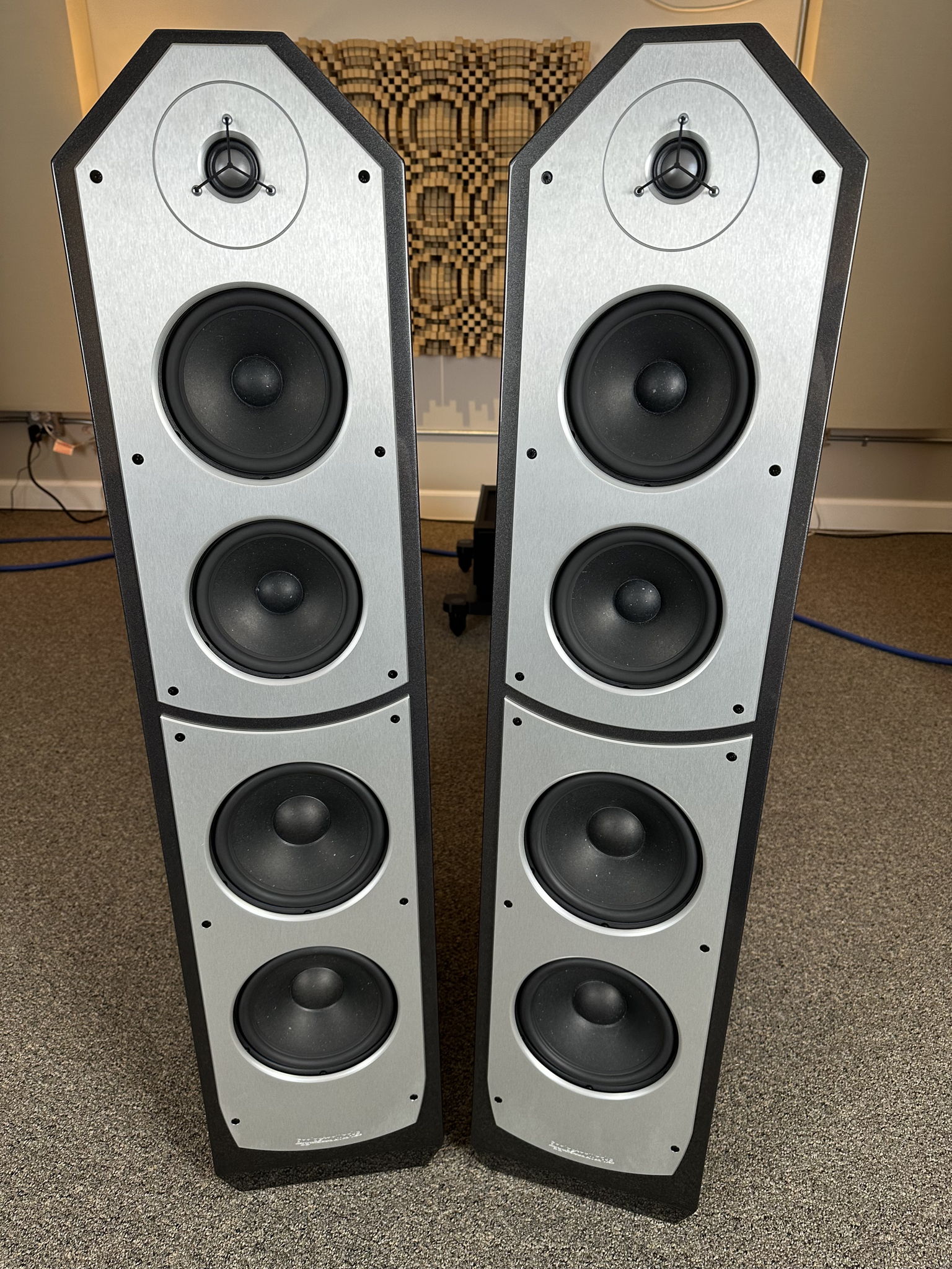 EgglestonWorks Kiva 2