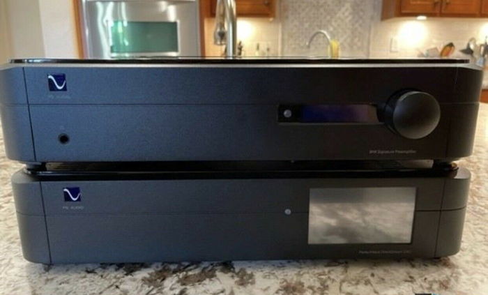 PS Audio BHK Signature Reference Stereo Preamplifier - ...
