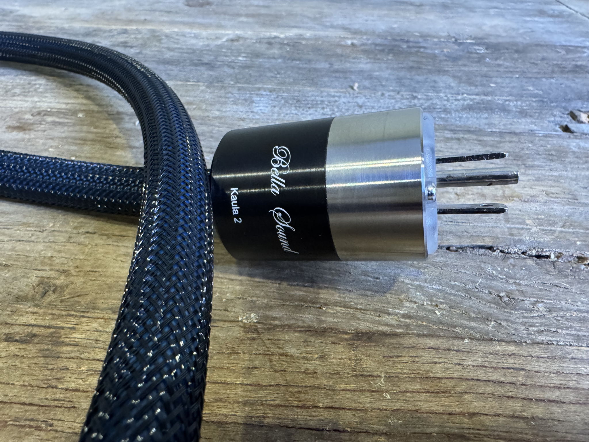 Bella Sound Kaula 2 power cable