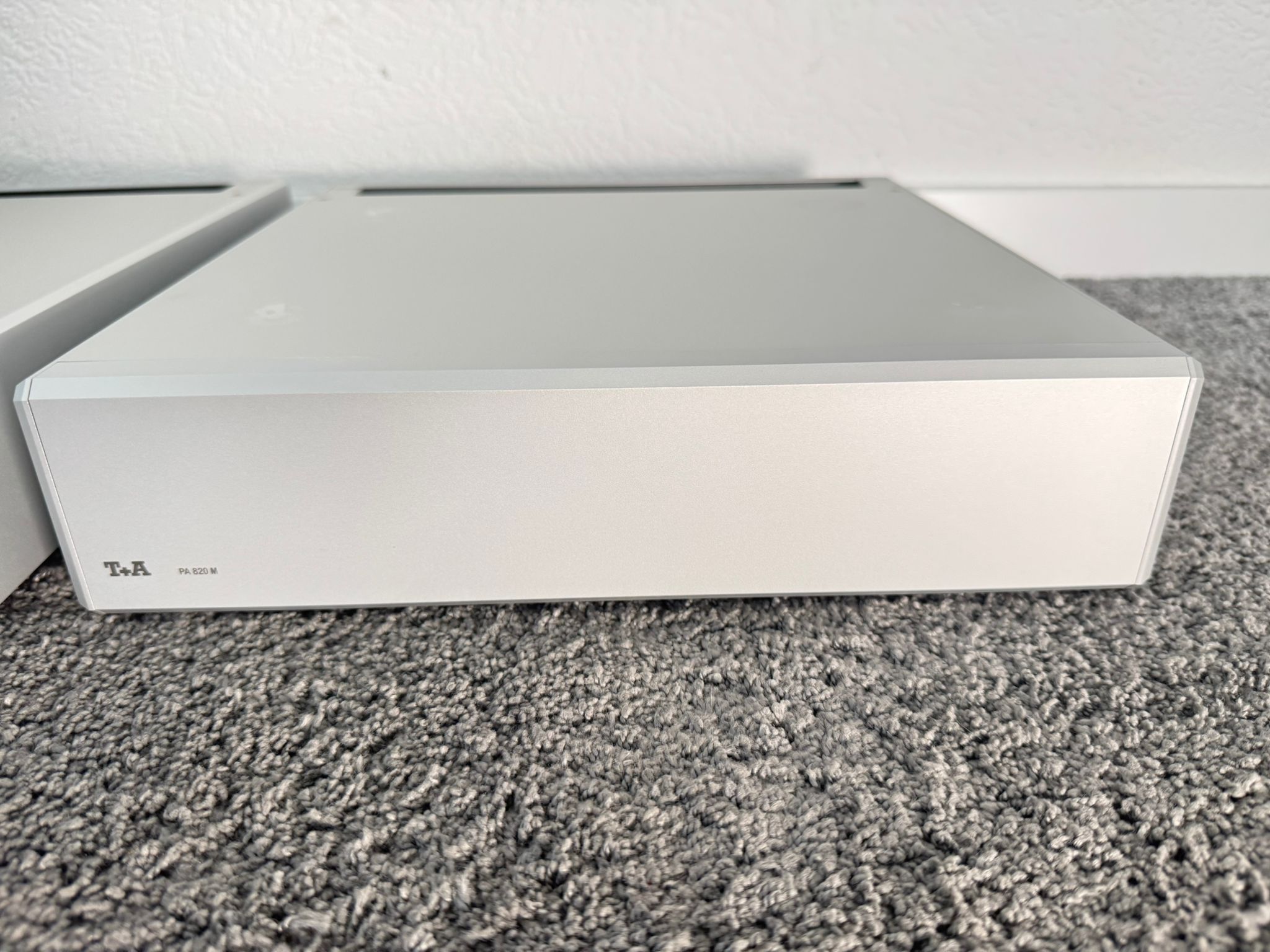 T+A Elektroakustik M820 M 820 complete system in silver 15