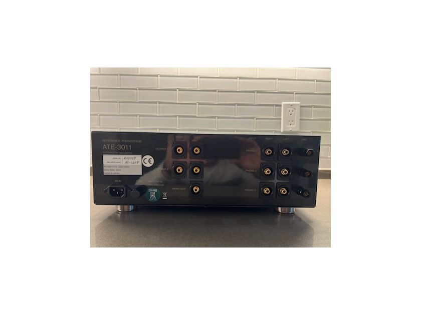 Air Tight ATE-3011 and ATH-2 Reference now included. Price reduced