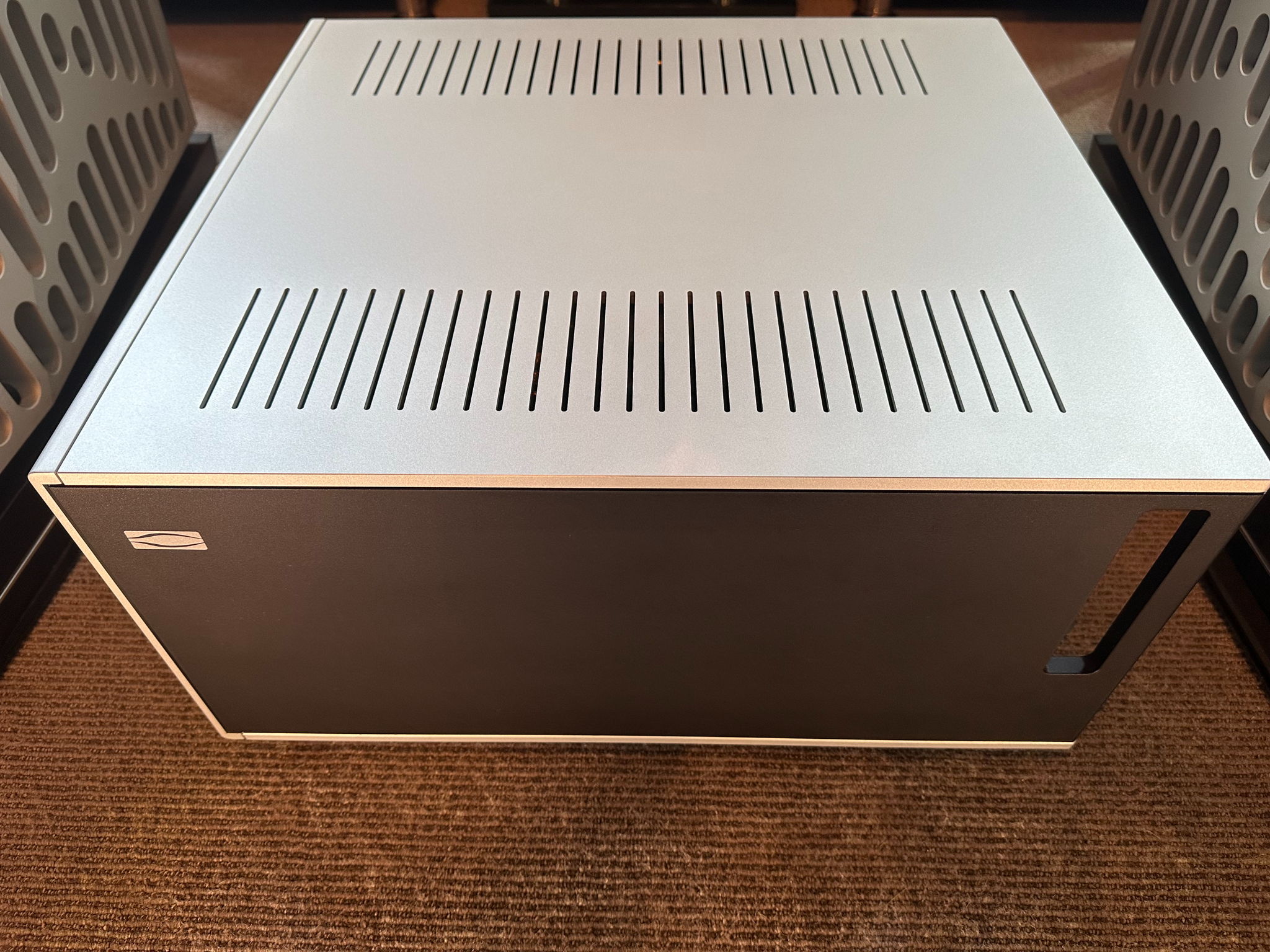 Soulution 711 Stereo Amplifier 4