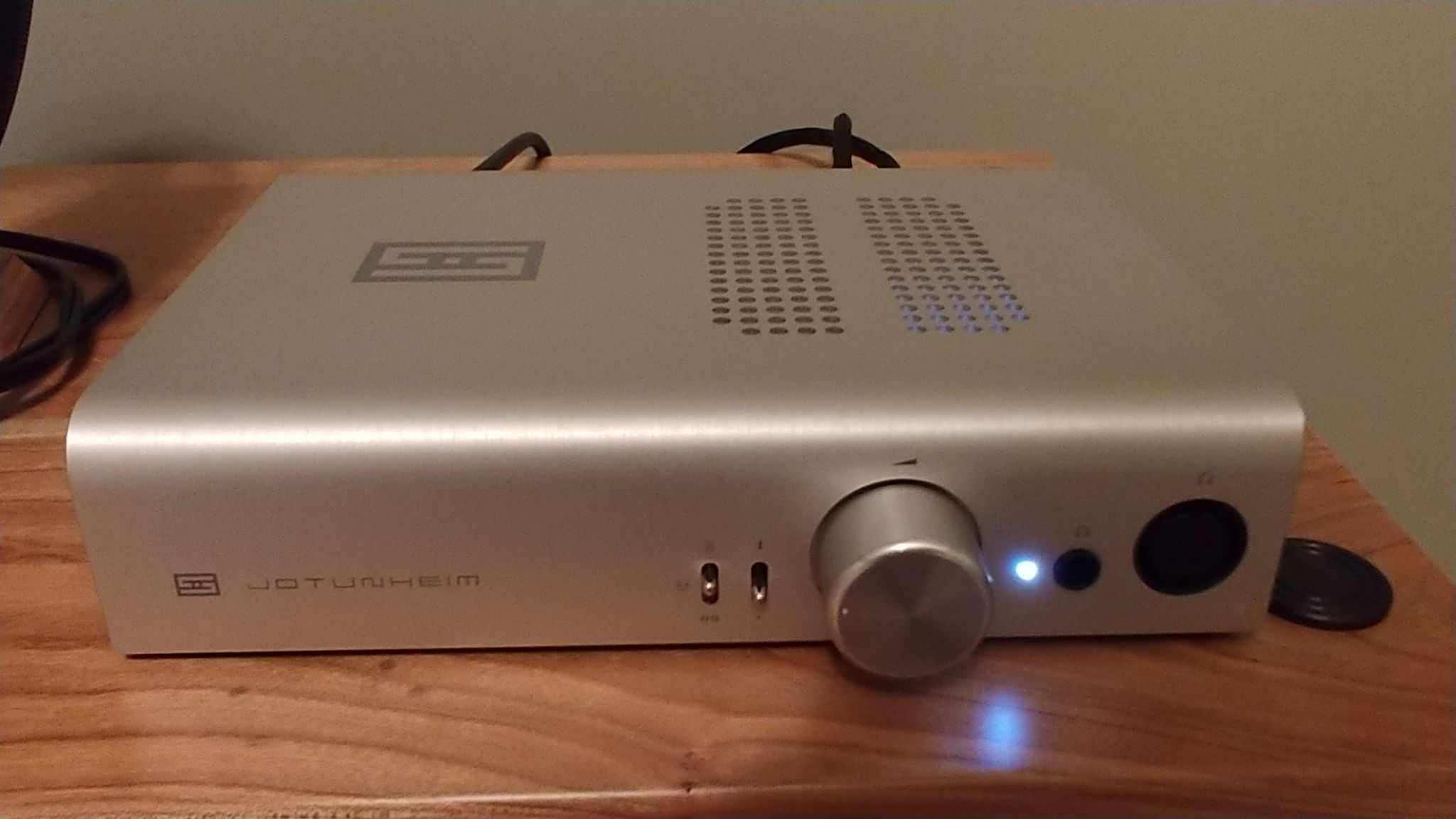 a pretty Schiit-y head amp