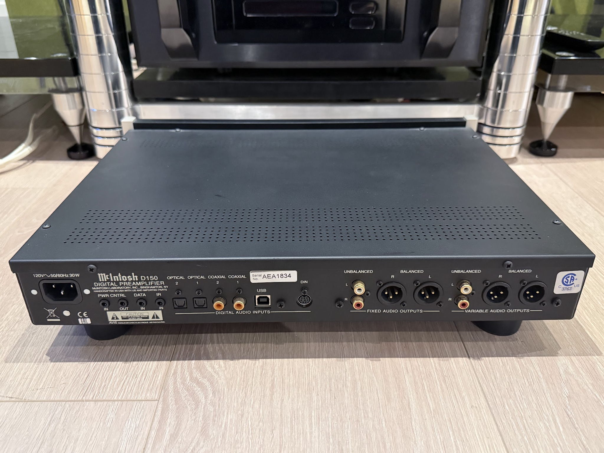 McIntosh D150 Digital Preamplifier w Box & Remote EXCEL... 8