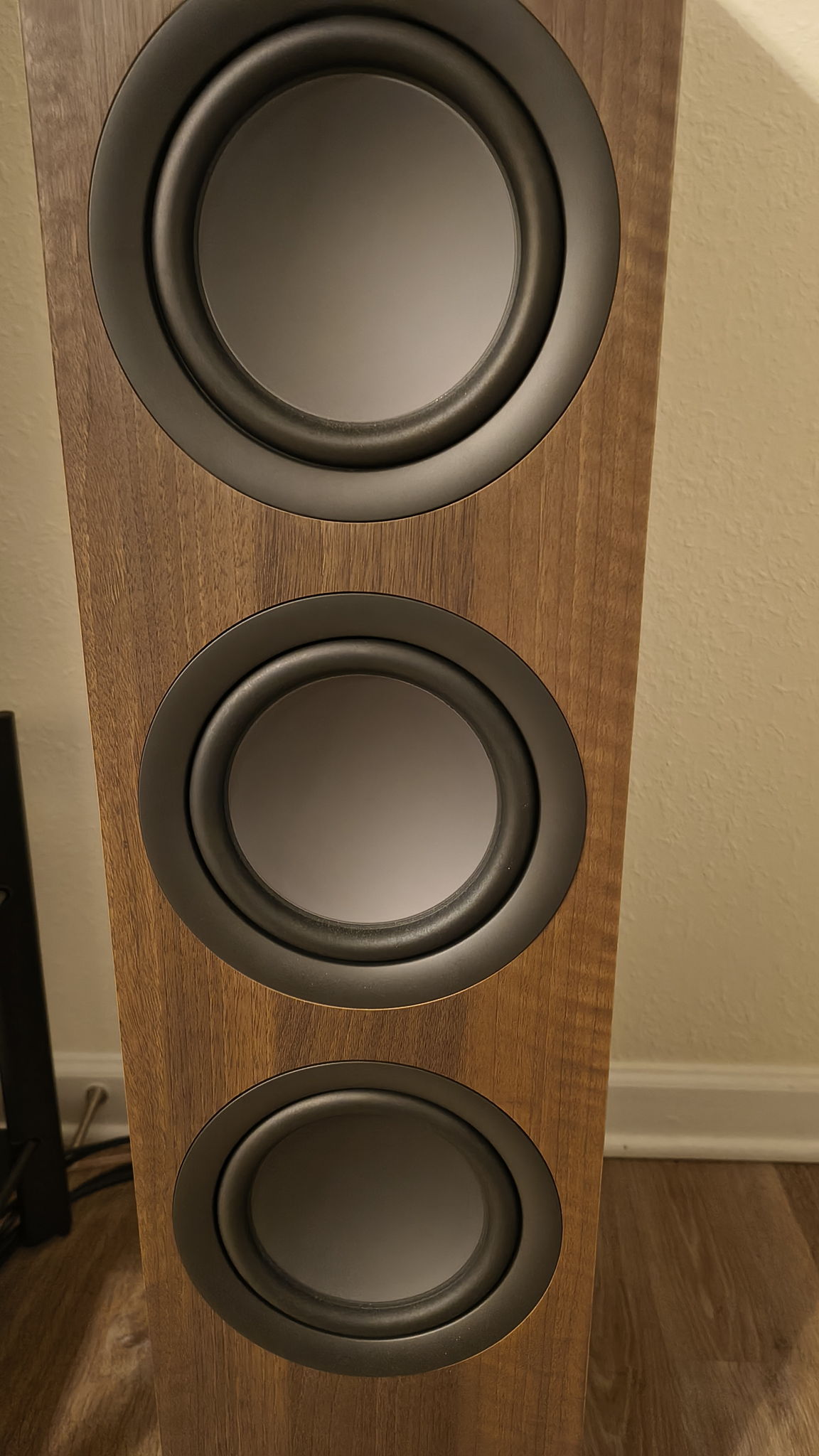 KEF Q11 Meta floorstanding speakers, pair 6