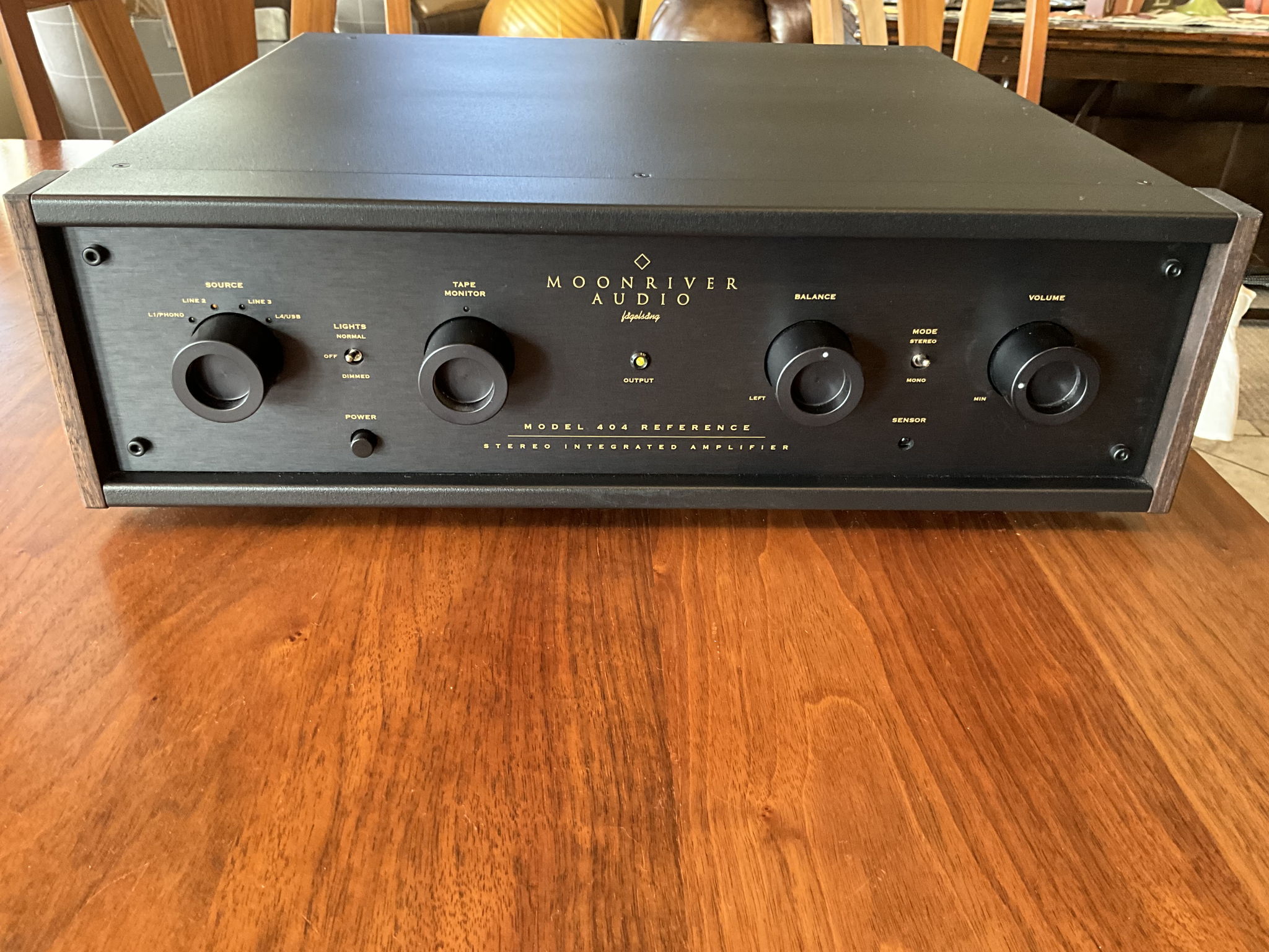 Moonriver 404 Reference Int w/ phono stage 2