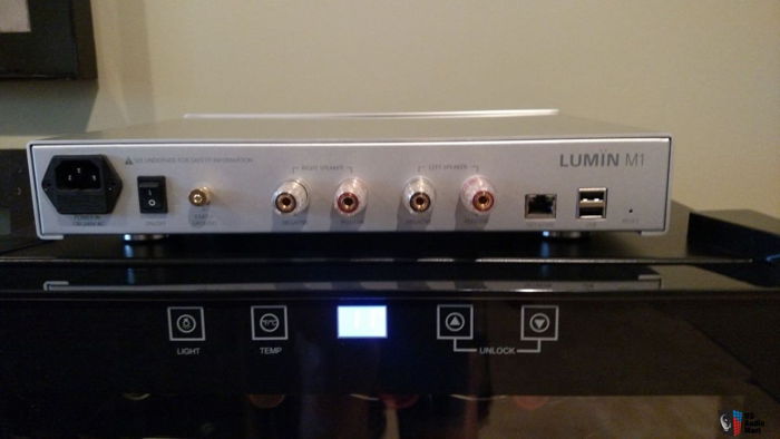 LUMIN M-1 Lumin Music Server