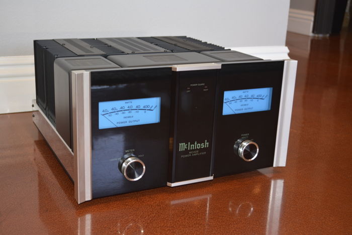 McIntosh MC402 Power Amplifier -- Very Nice Condition (...