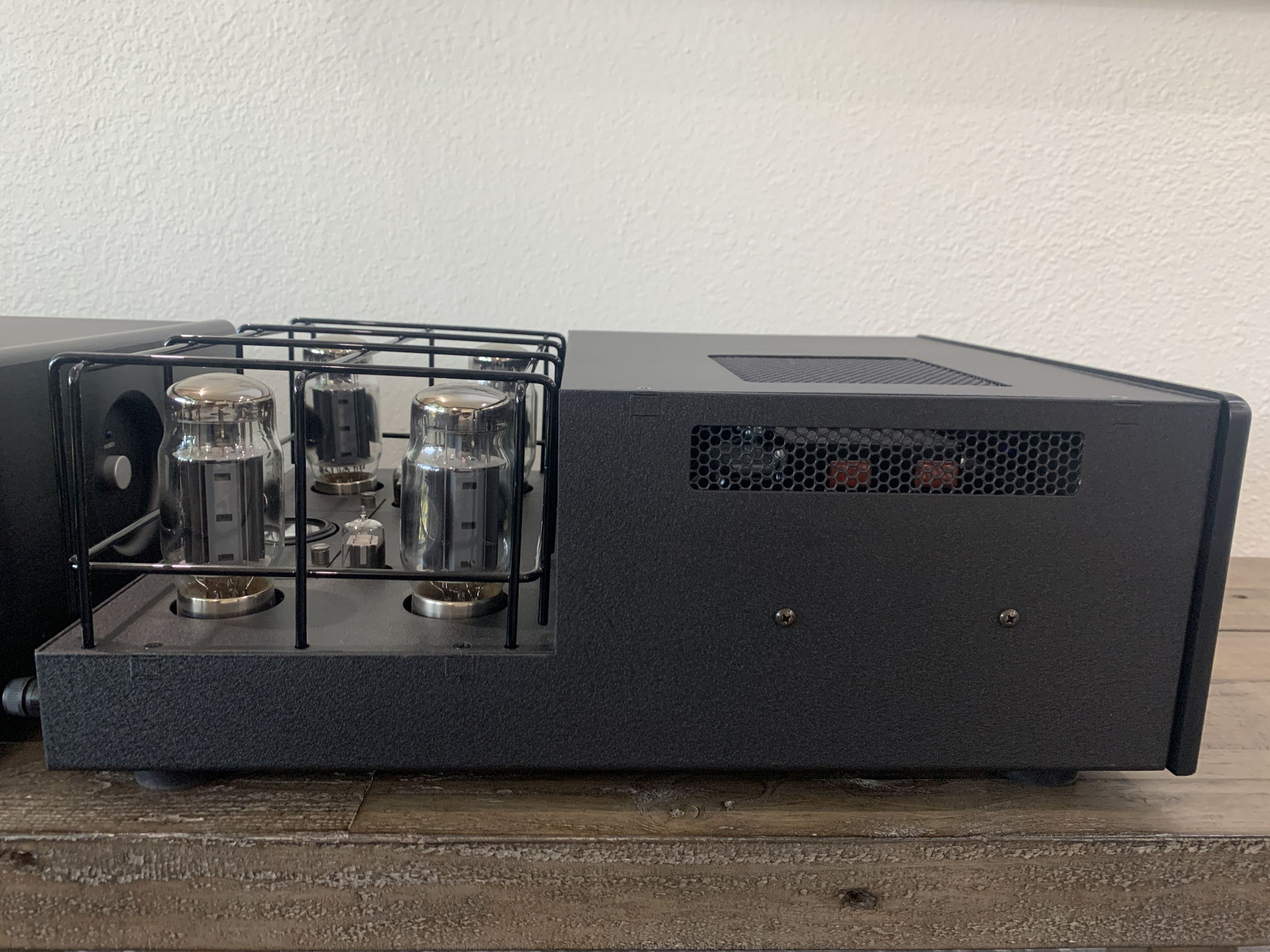Rogue Audio M-180 Dark Monoblock Amplifiers - Black - V... 6