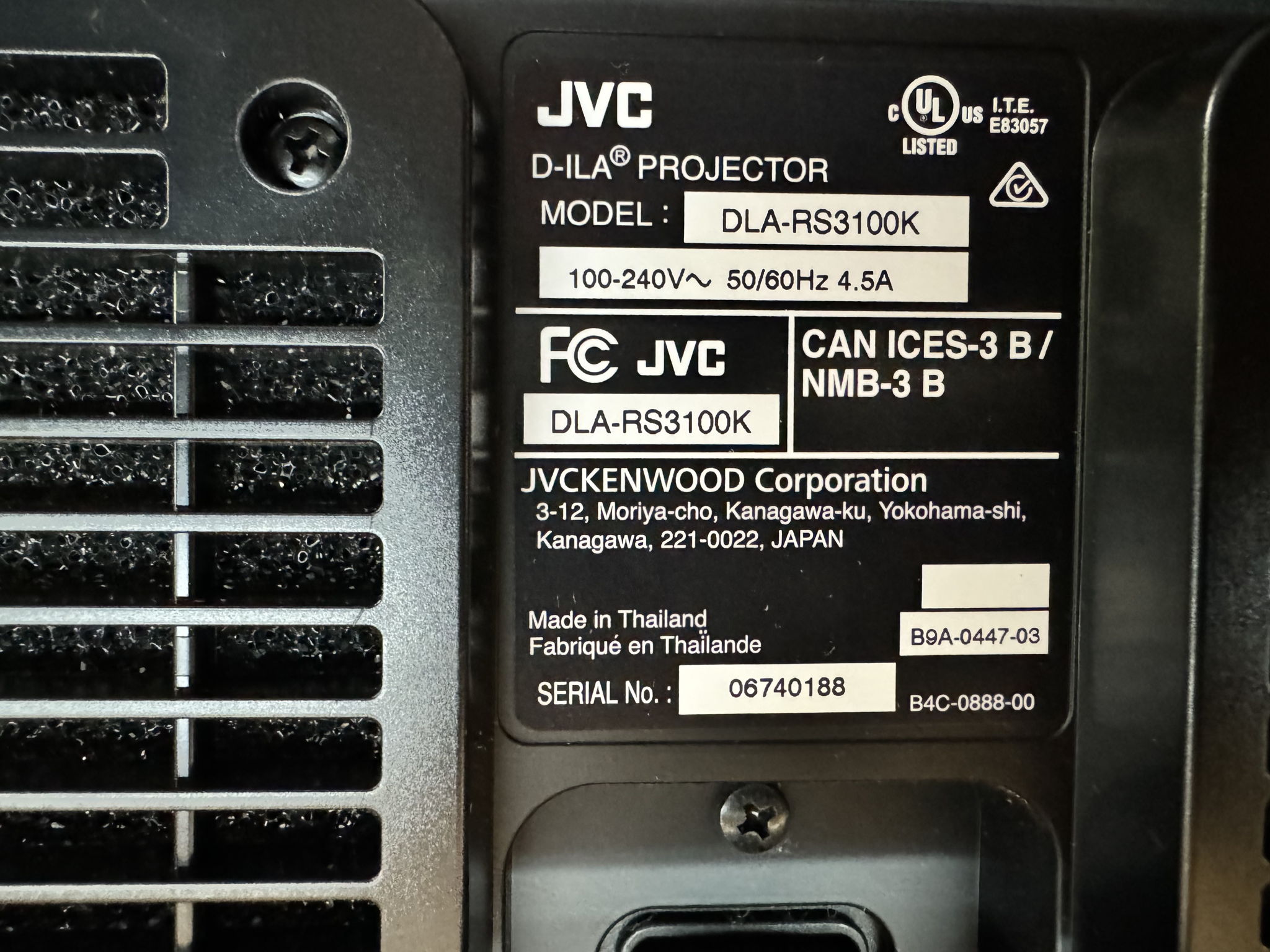 JVC RS3100(NZ8) Mount included 3