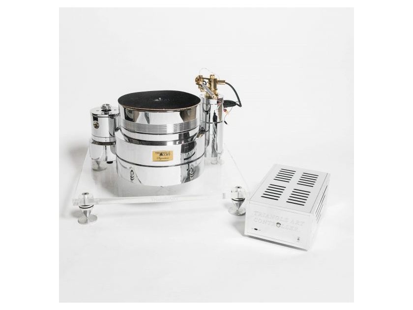 TriangleART SIGNATURE TURNTABLE + CRYSTAL DIGITAL CONTROLLER