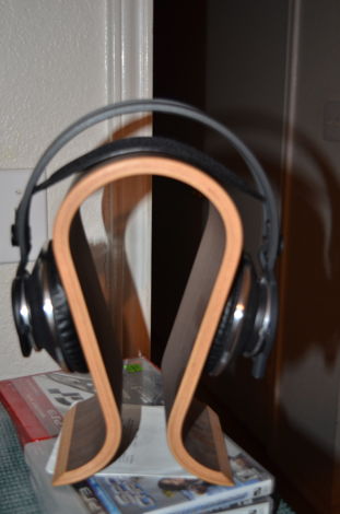 AKG K812 Headphones