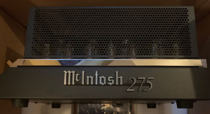 McIntosh MC275 MkVI - Virtually Brand New!