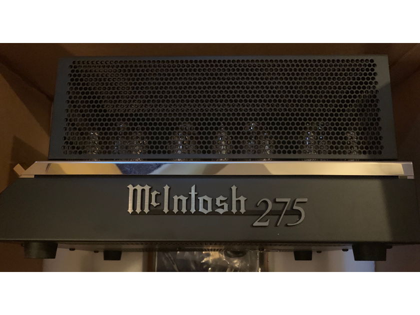 McIntosh MC275 MkVI - Virtually Brand New!