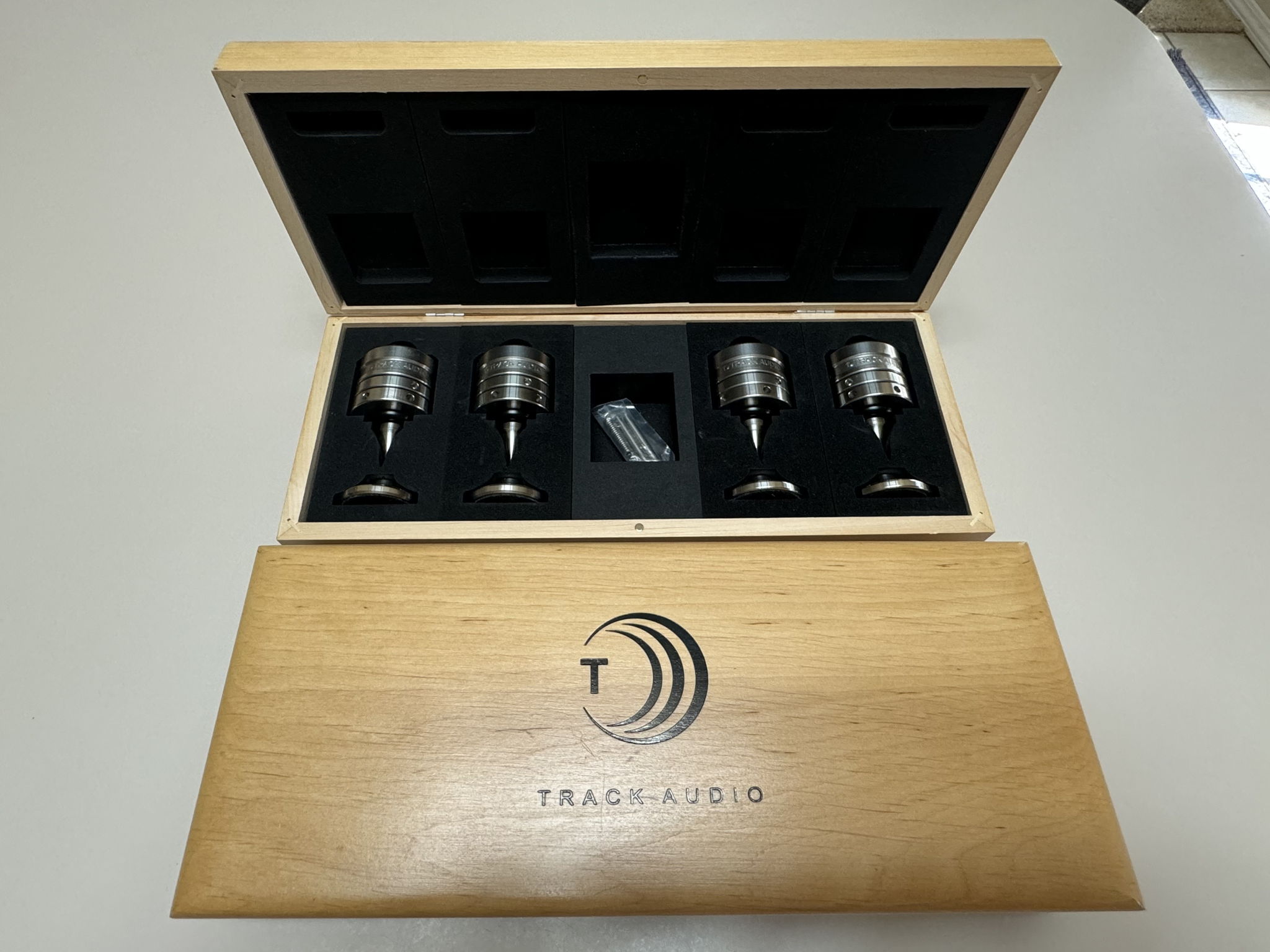 Track Audio Isolation Feet 1 set available