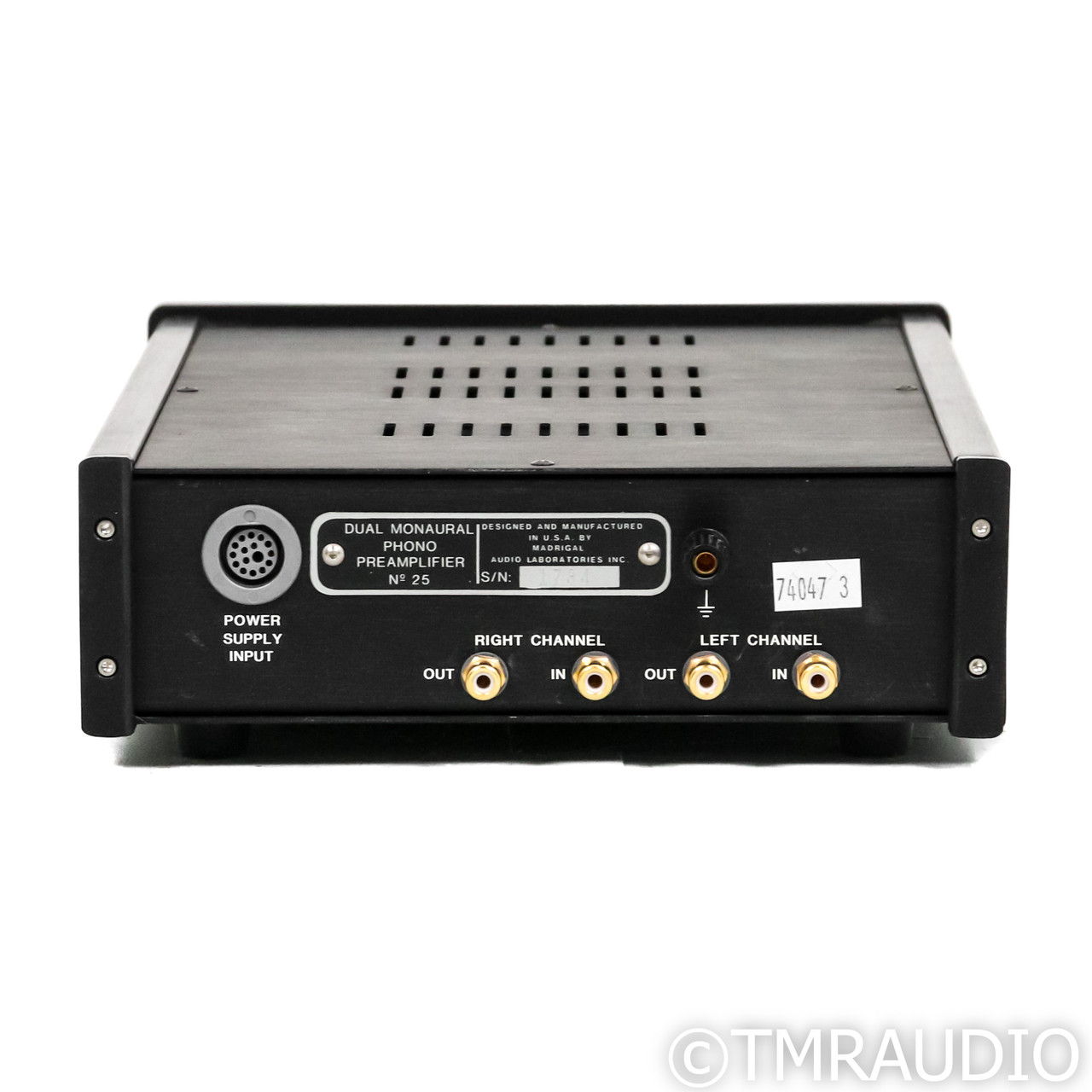 Mark Levinson No. 32 Reference Stereo Preamplifier; No.... 10