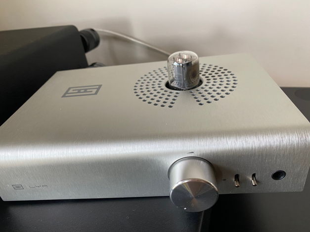 Schiit Audio Lyr 3 -- Only 4 months old + vintage tube ...