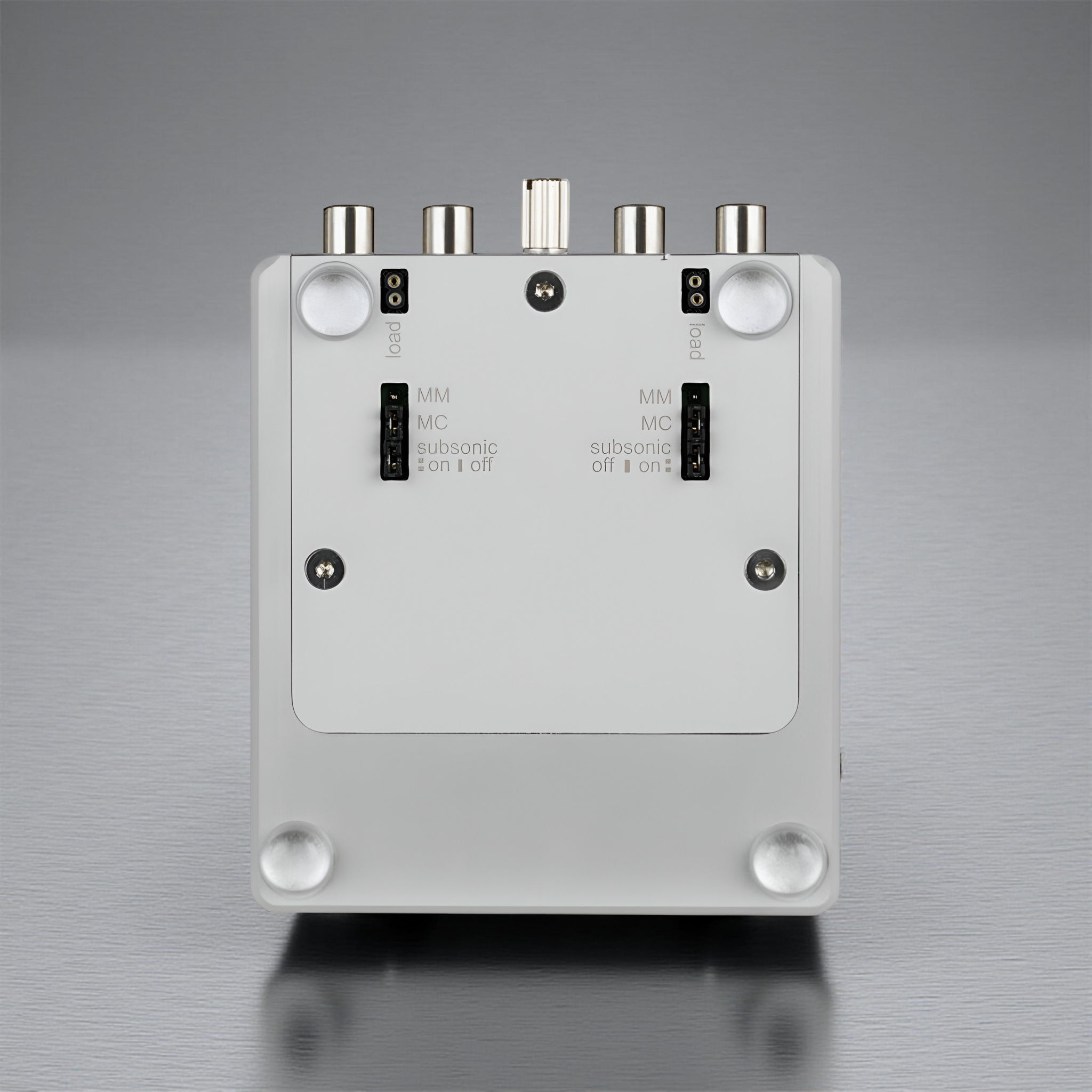 Clearaudio Nano V2 The Battery-Powered German MM/MC Pho... 3