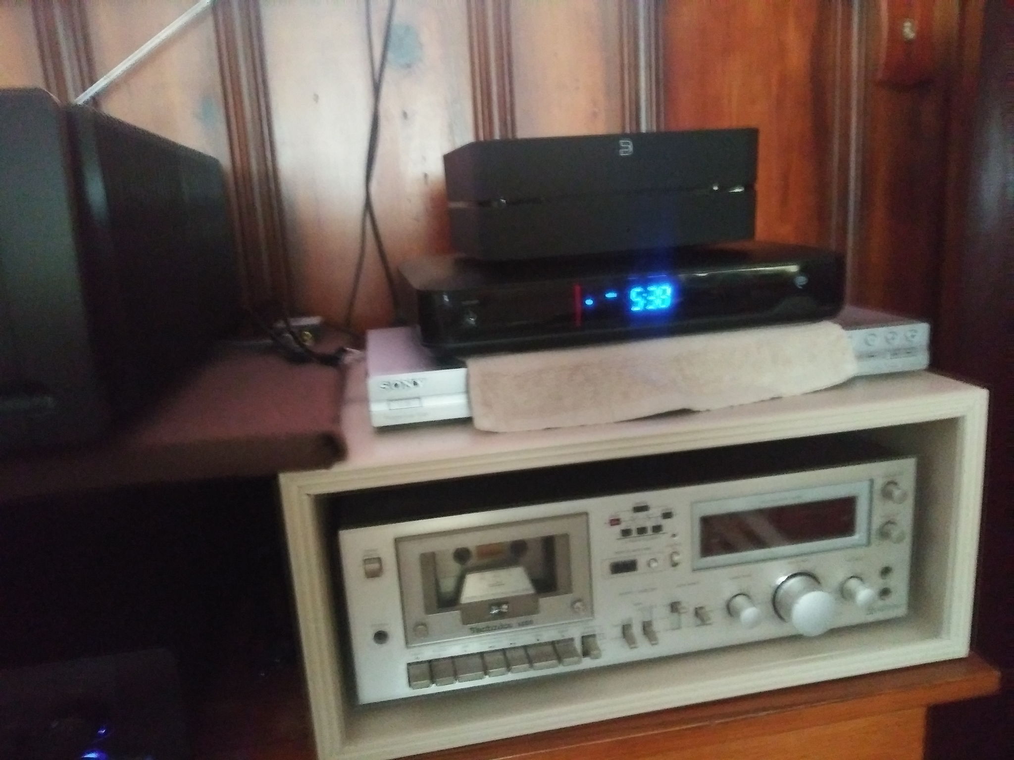 Technics cassette, Sony DVD, Bluesound