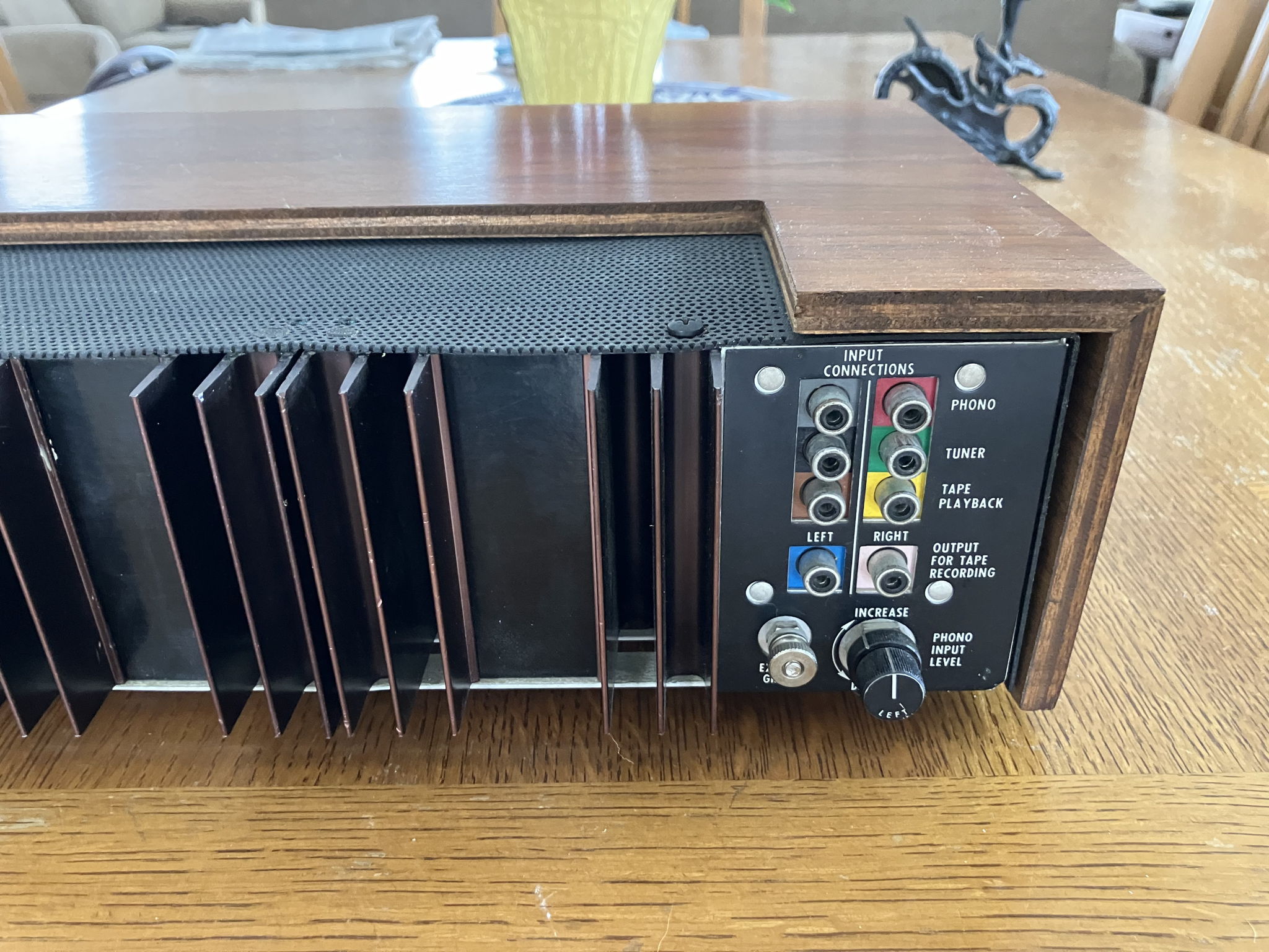 Vintage Acoustic Research Amplifier 4