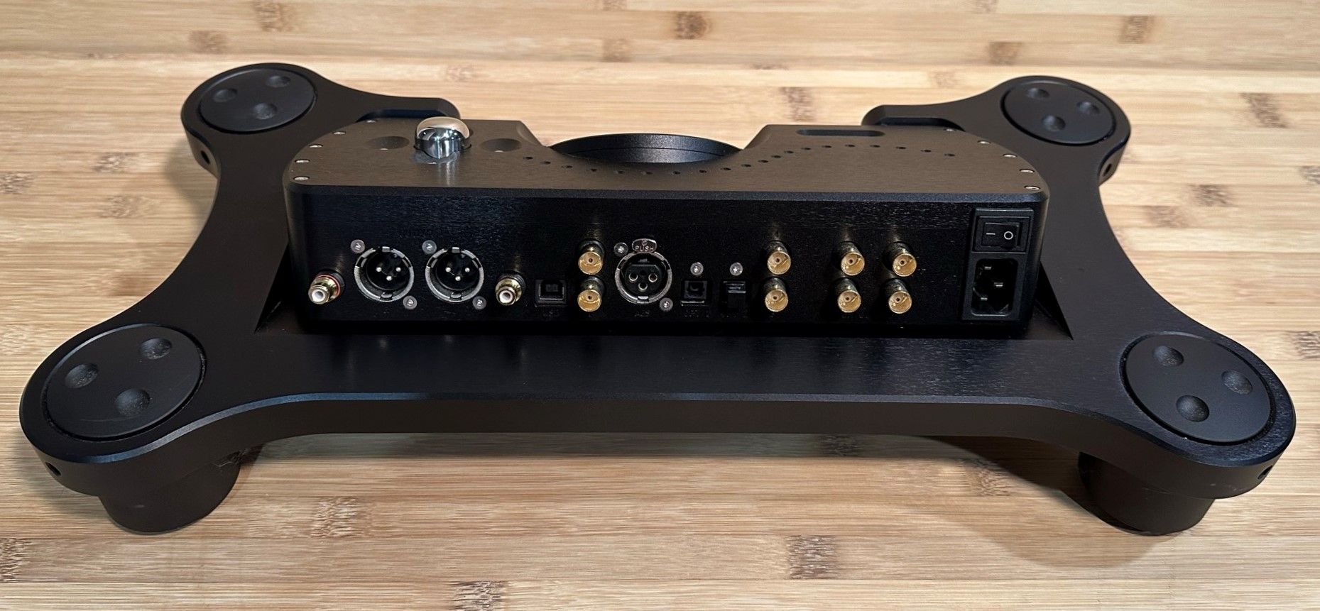 Chord Electronics DAVE DAC in black with Ensemble Stand... 10