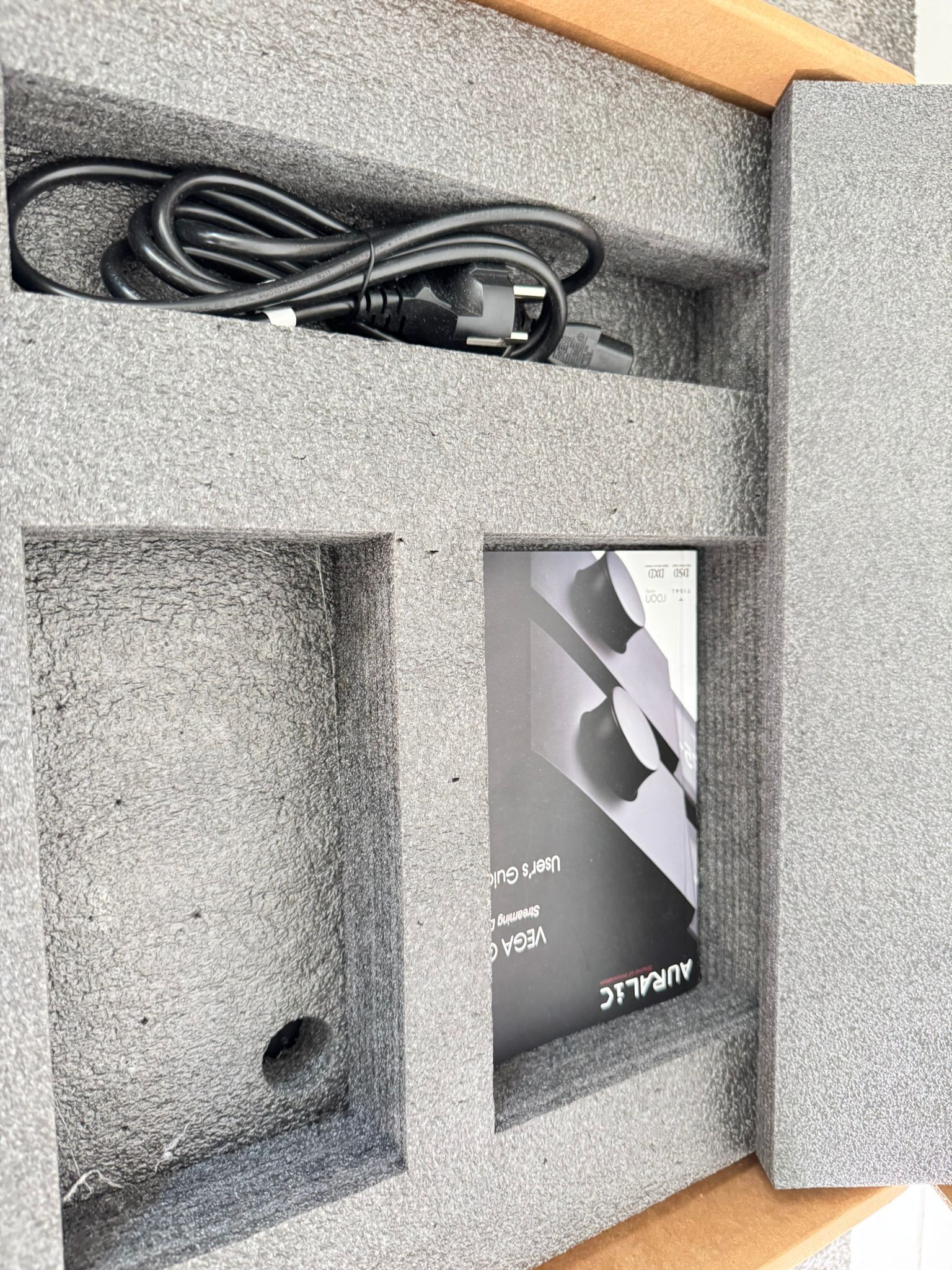 Auralic G2 Vega DAC and streamer 9