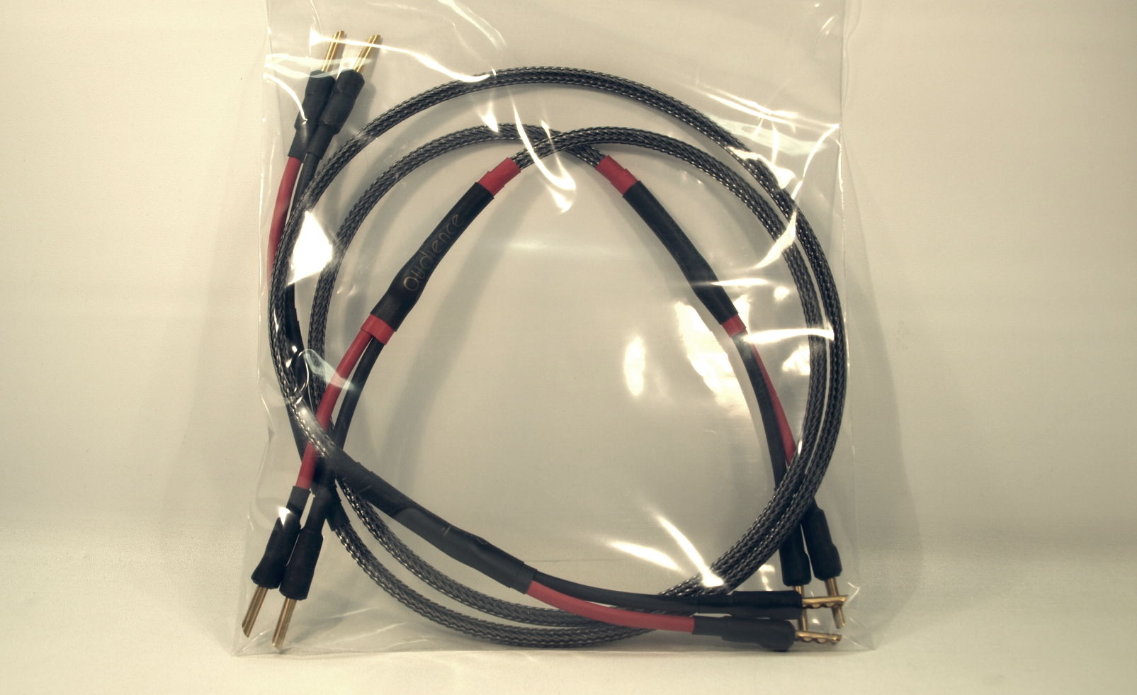 Audience AU24-SX SPEAKER CABLES, BANANAS, 1.0 METERS, N... 2