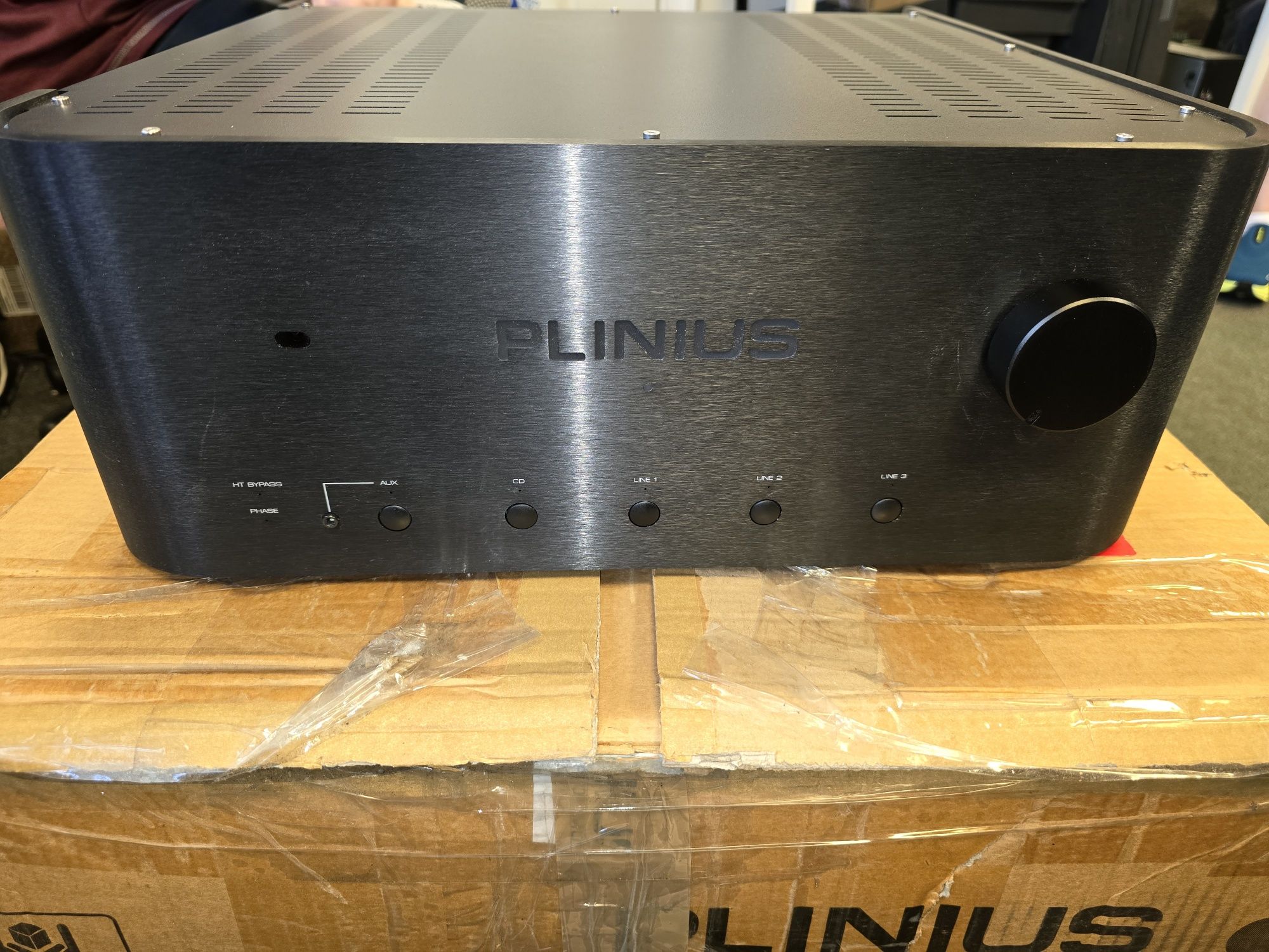 Plinius Hiato integrated amplifier