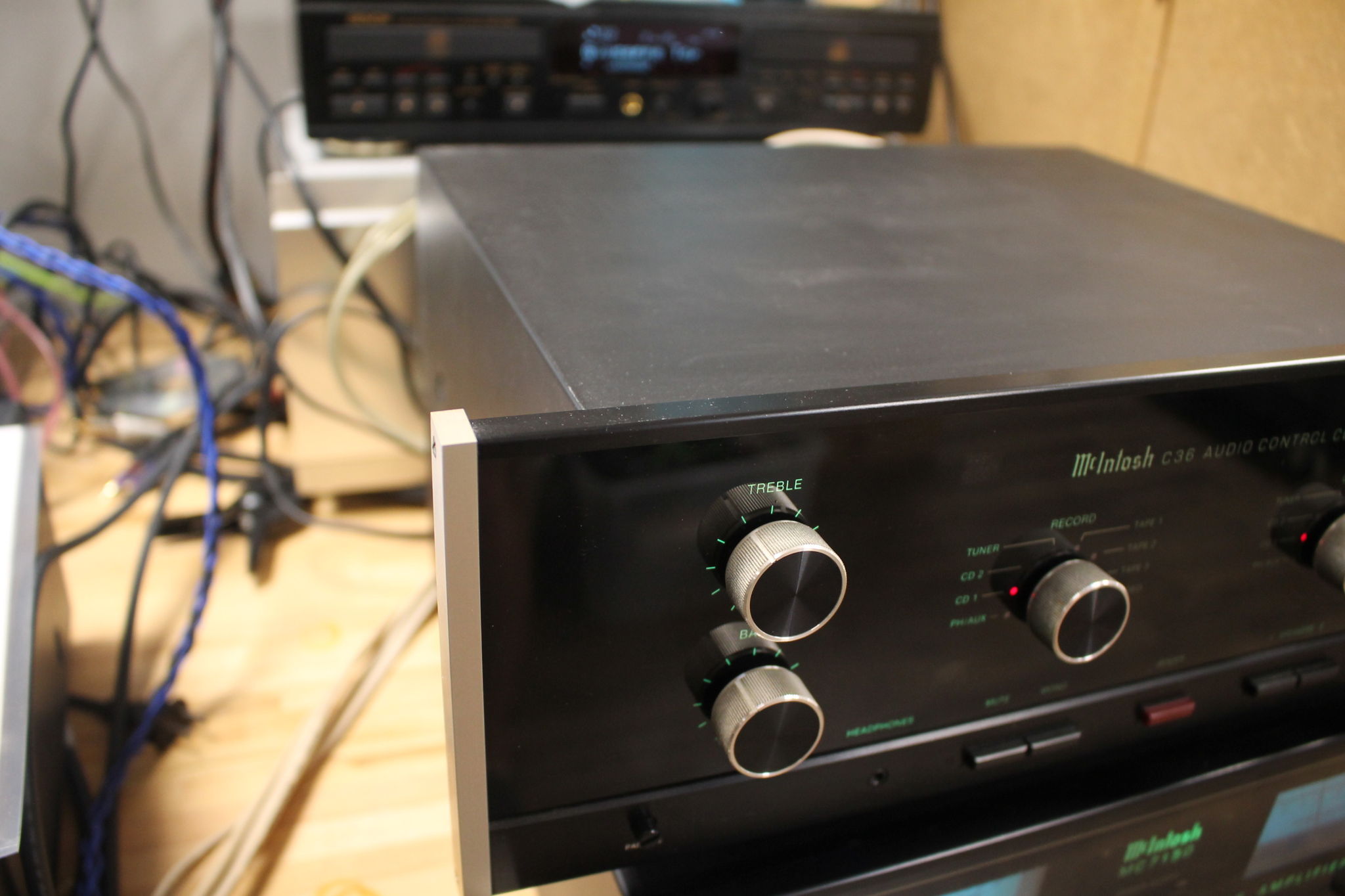 McIntosh C36 Preamplifier Audio Control Center 8