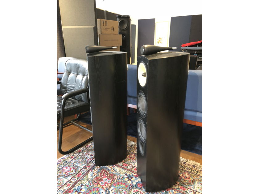 B&W (Bowers & Wilkins) Nautilus 804N Speakers in Black