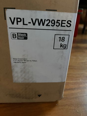 Sony VPL-VW295ES