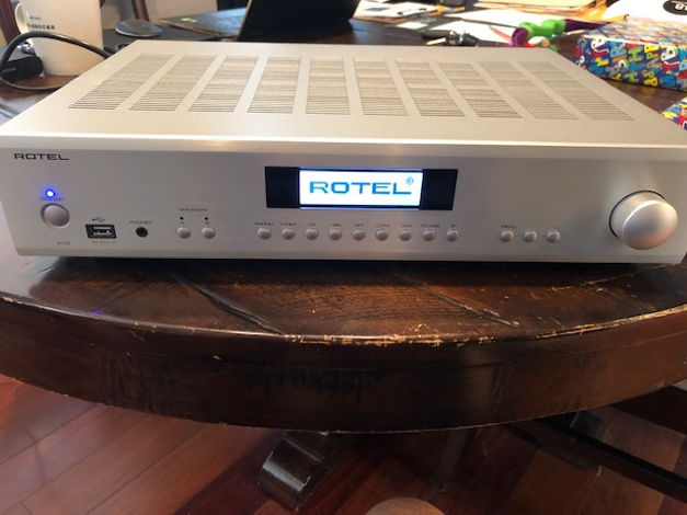Rotel A14 Integrated Amplifier with DAC and MM Phono