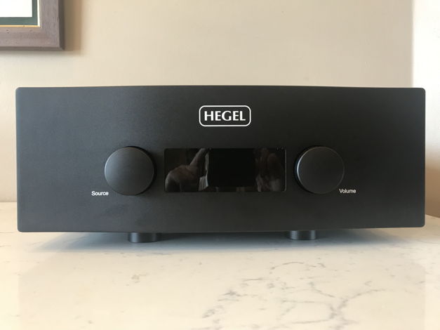 Hegel H590 Integrated Network Amplifier