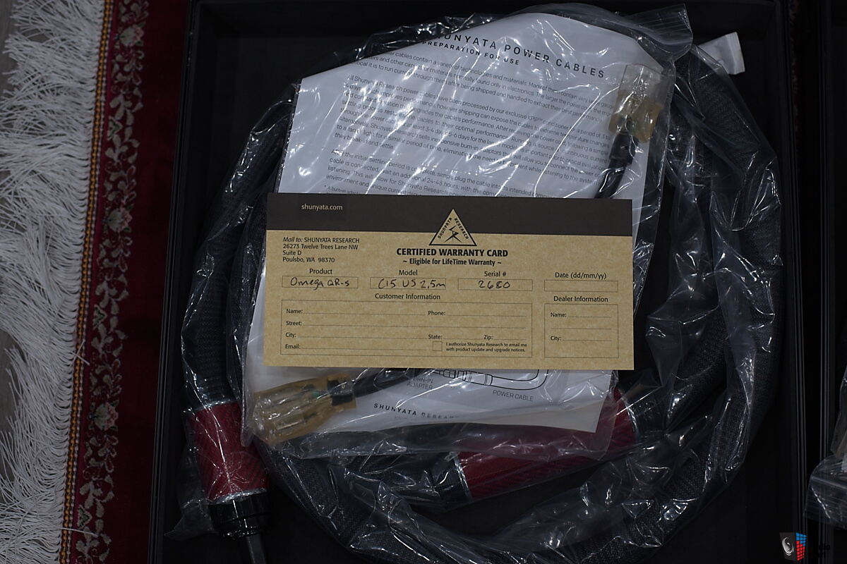 Shunyata  Omega QR-s 15 amp, 2.5m power cords 2