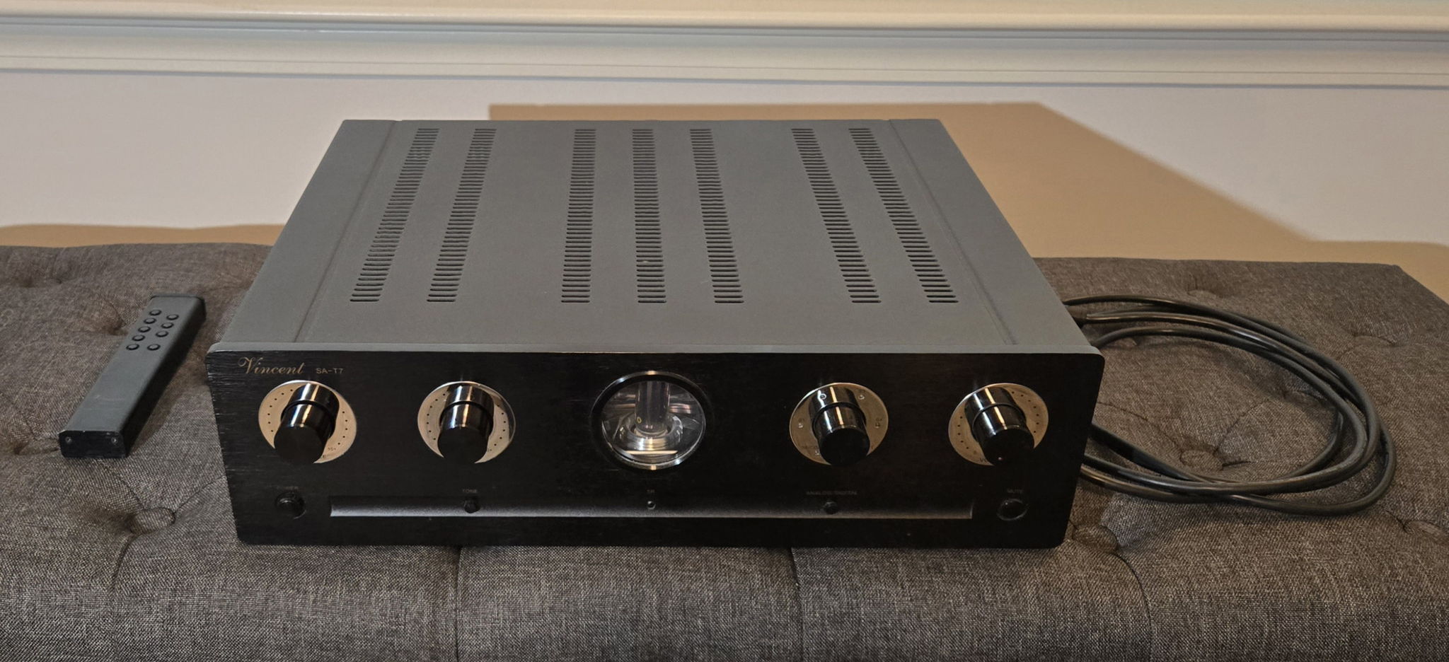 Vincent Tube Pre-Amplifier SA-T7