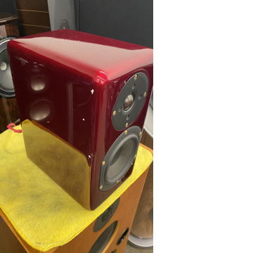 LeneHan Audio M1 + Speakers Gorgeous Cherry Red - Austr...