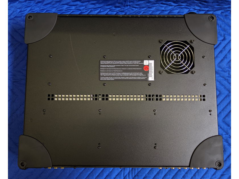 Meridian G65 surround controller - black
