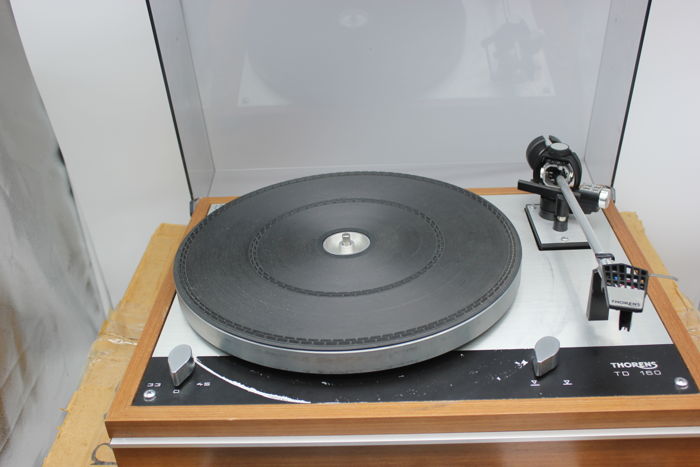Thorens TD160 with Dust Cover in Original Box - New Bel...