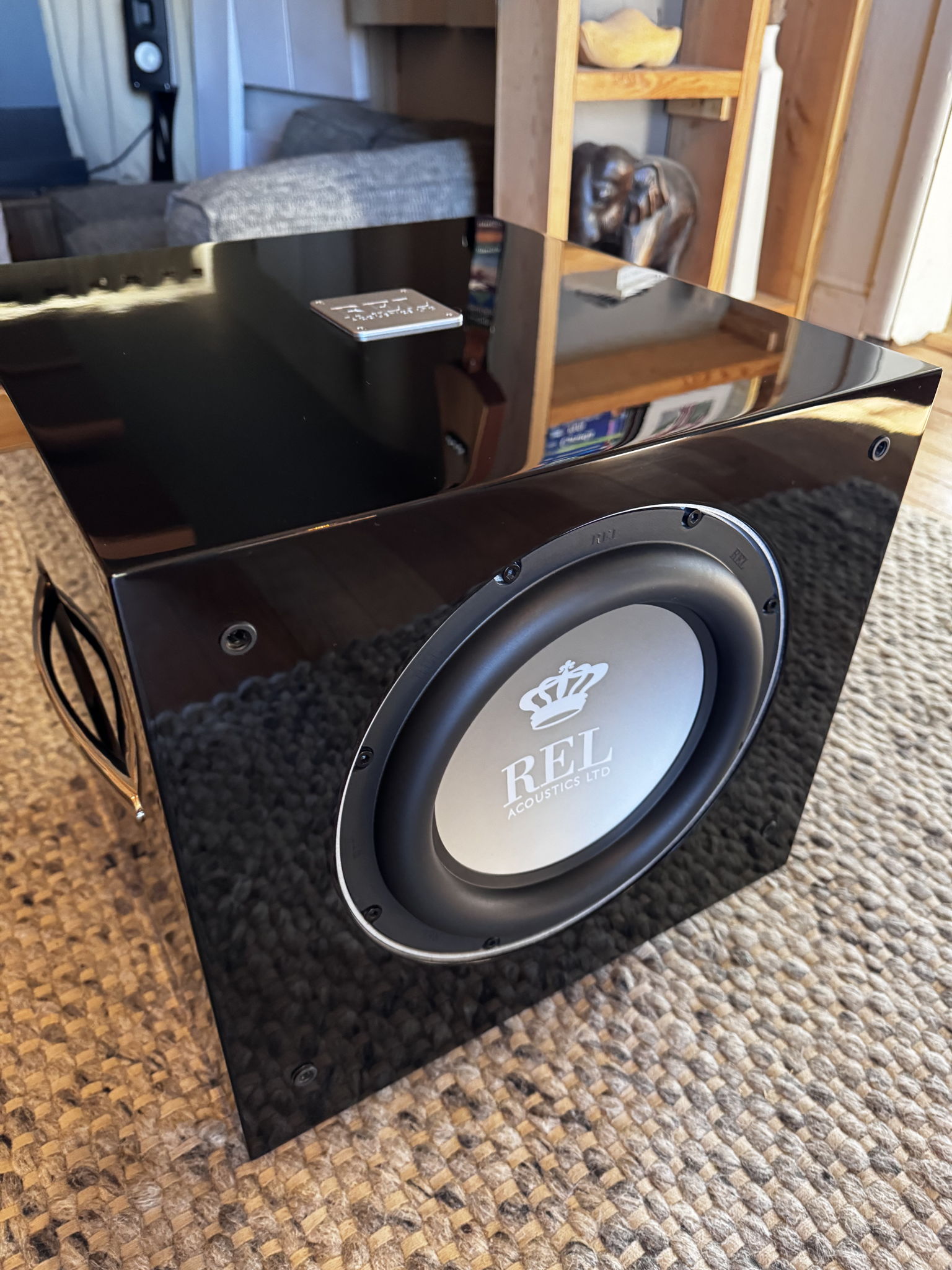 REL Acoustics S/510 5