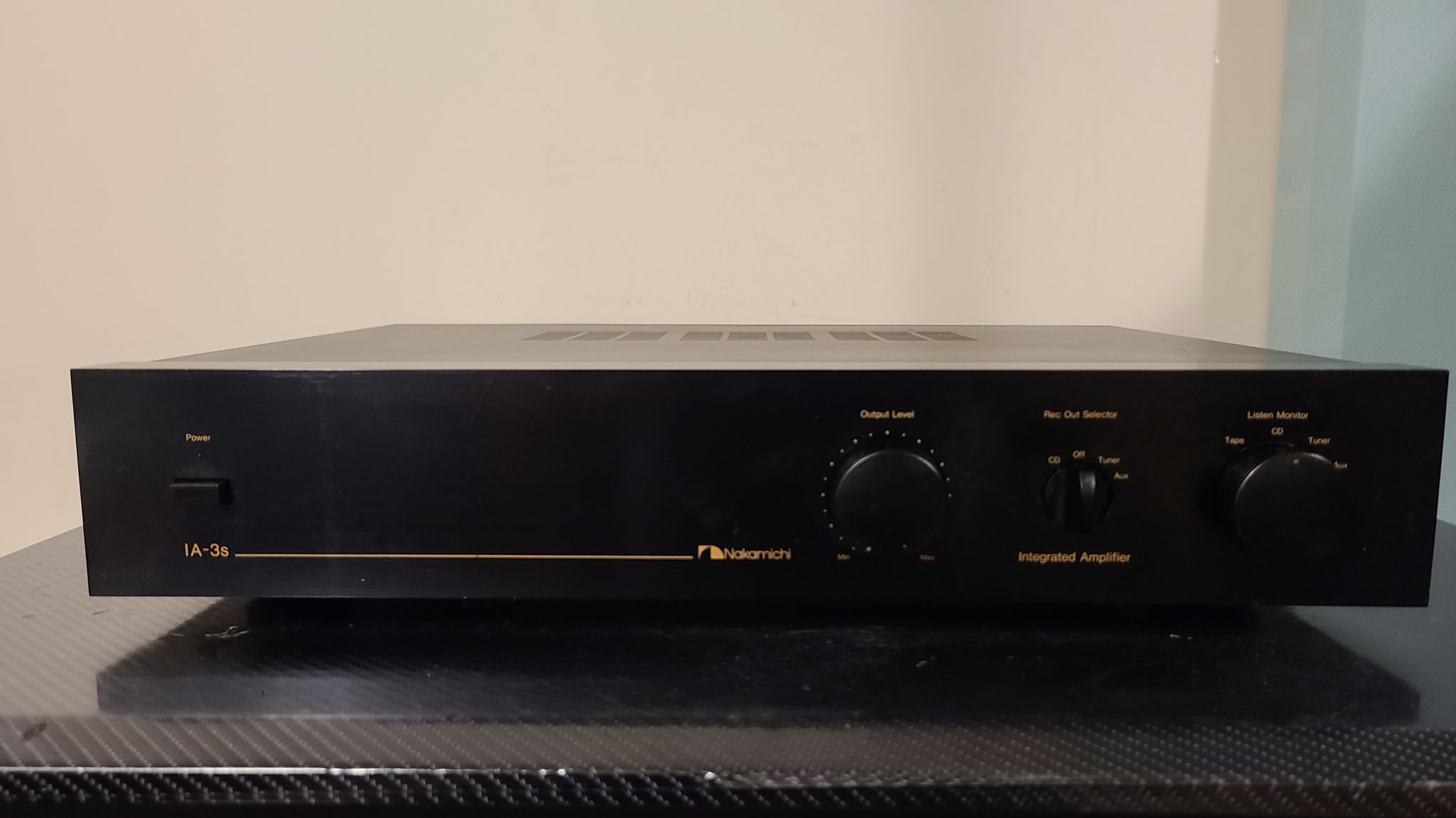 Nakamichi  IA-3s Integrated Amplifier.